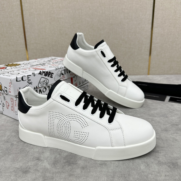 D.G. Sneakers DG210-220