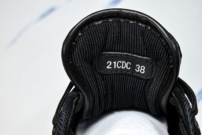 D10R B27 SNEAKERS BNOP235-092