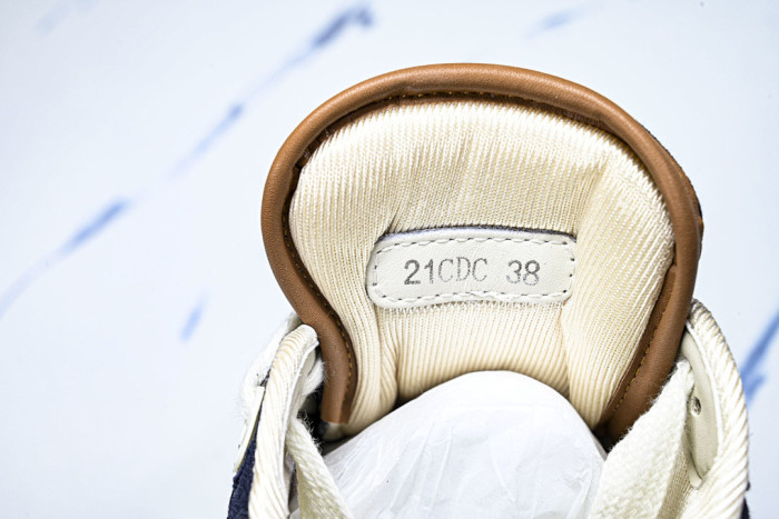 D10R B27 SNEAKERS BNOP235-096