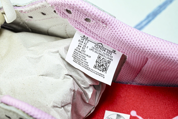 AIR Jordan 1 Retro Low "Shy Pink" IQ7604-101