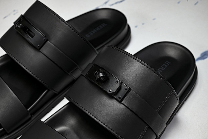 He*mes Slide CU526-2191