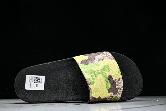 Gv*c SLIPPERS GU568-133