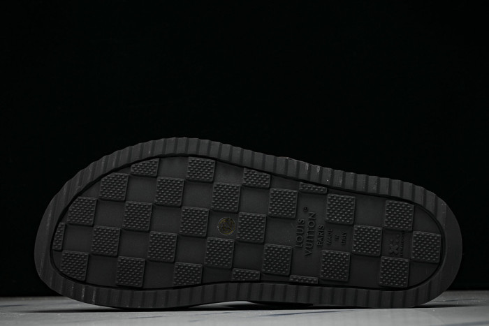 1*V SLIPPERS 11V0107-157