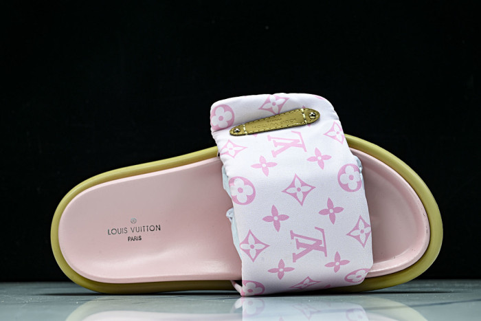 1*V SLIPPERS 11V0107-102