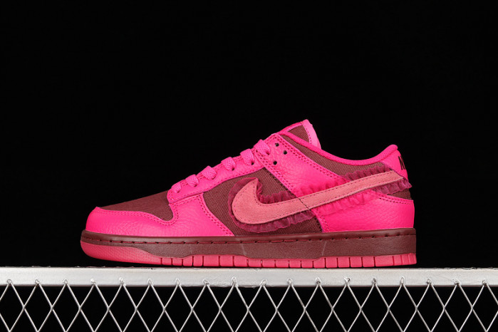 nike dunk low valentine''s day (2022) (w) dq9324-600
