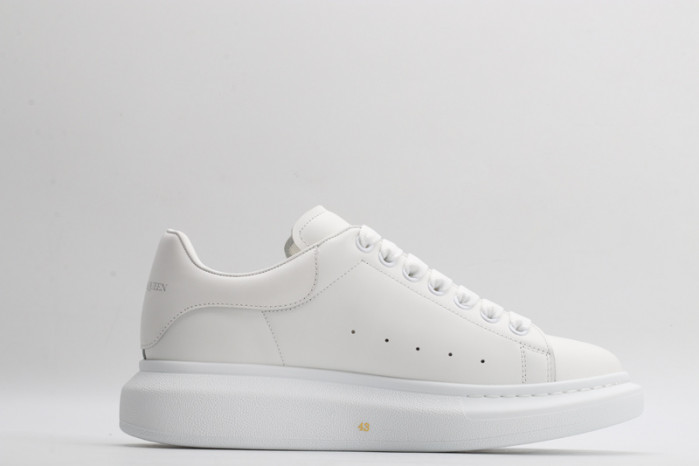 A1exa*der Mcqv*en SNEAKERS