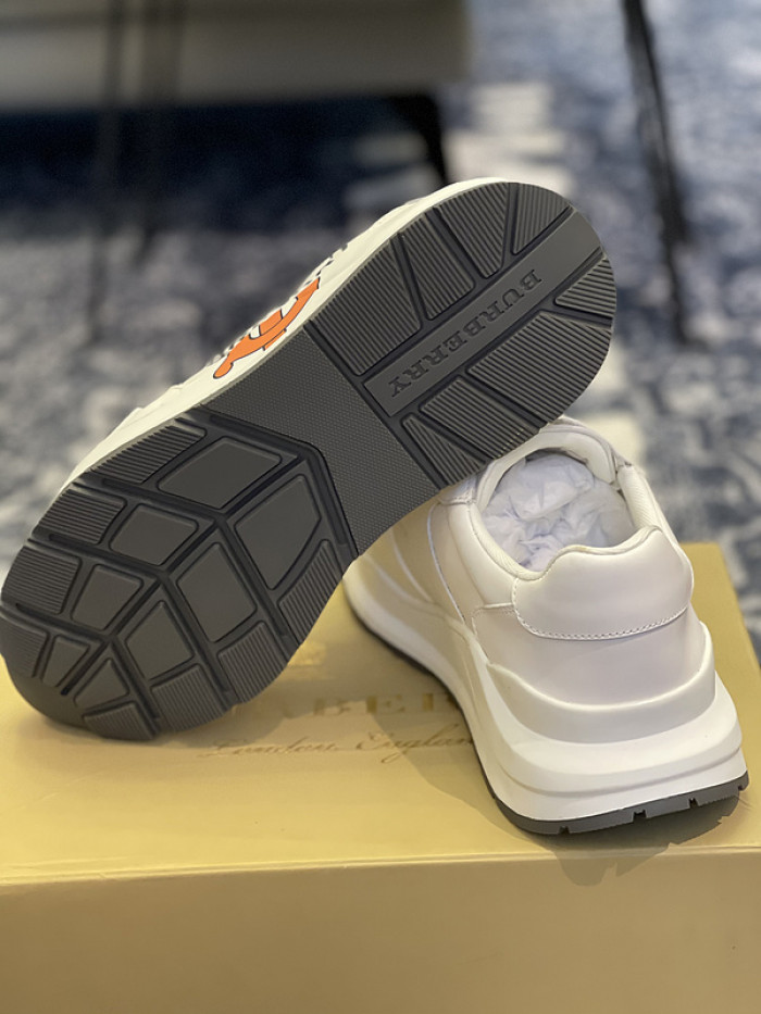 bby sneaker by0062