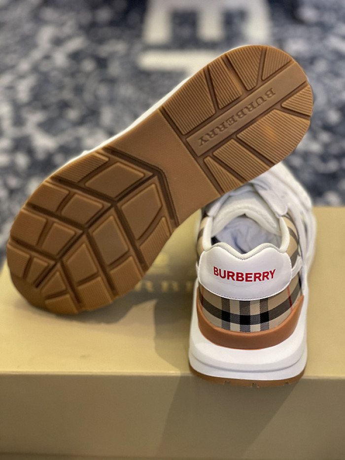 bby sneaker by0066