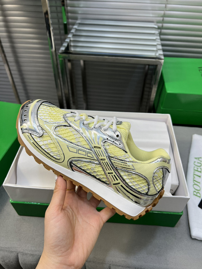 Bo*te*ga ve*ne*ta sneaker