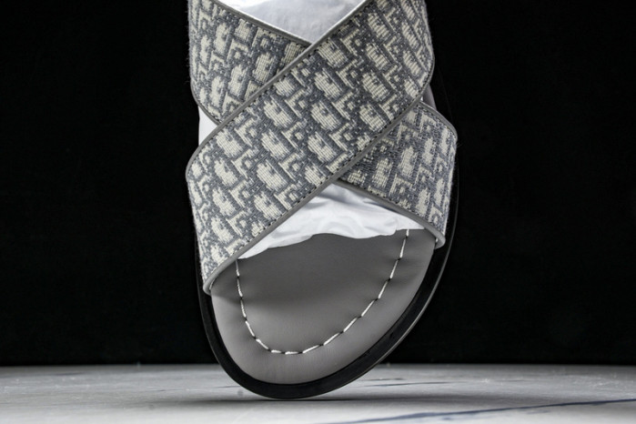 D10r SLIPPERS DS258-077