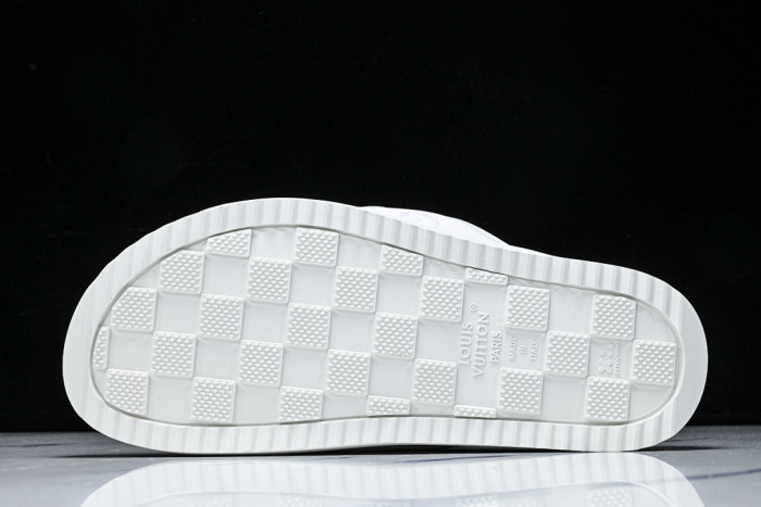 1*V SLIPPERS 11V0107-092