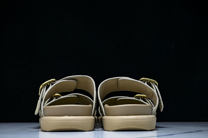 1*V SLIPPERS 11V0107-122