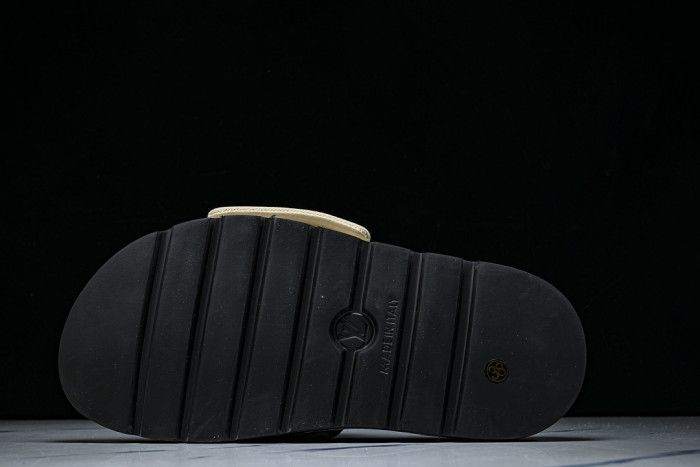 1*V SLIPPERS 11V0107-126
