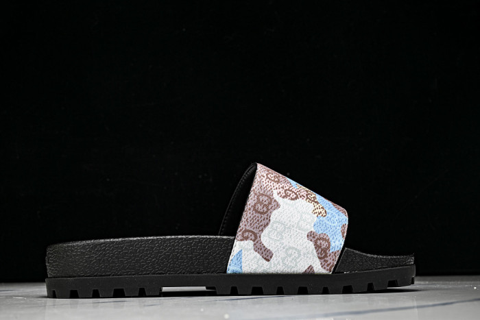 Gv*c SLIPPERS GU568-132