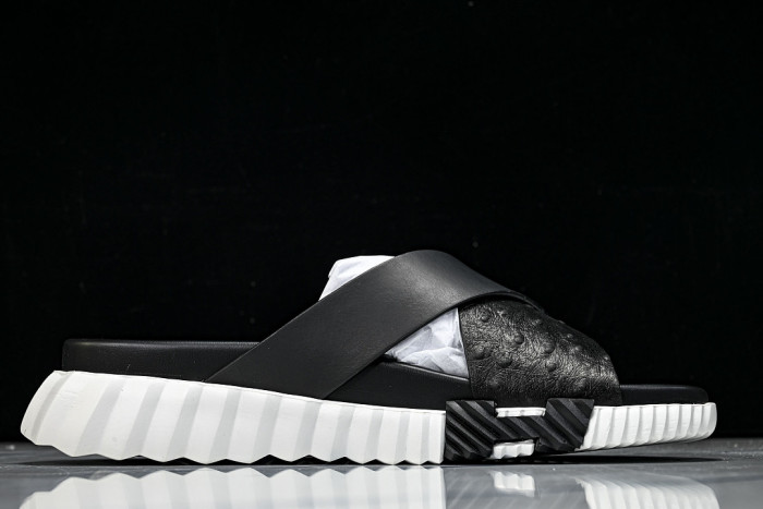 He*mes Slide CU526-2181