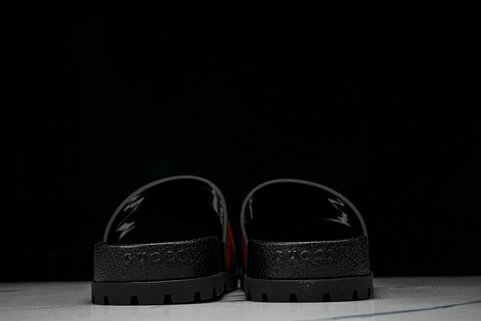 Gv*c SLIPPERS GU568-137