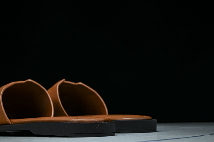 1*V SLIPPERS 11V0107-145