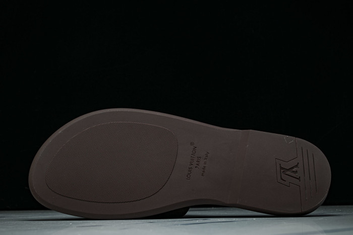 1*V SLIPPERS 11V0107-147