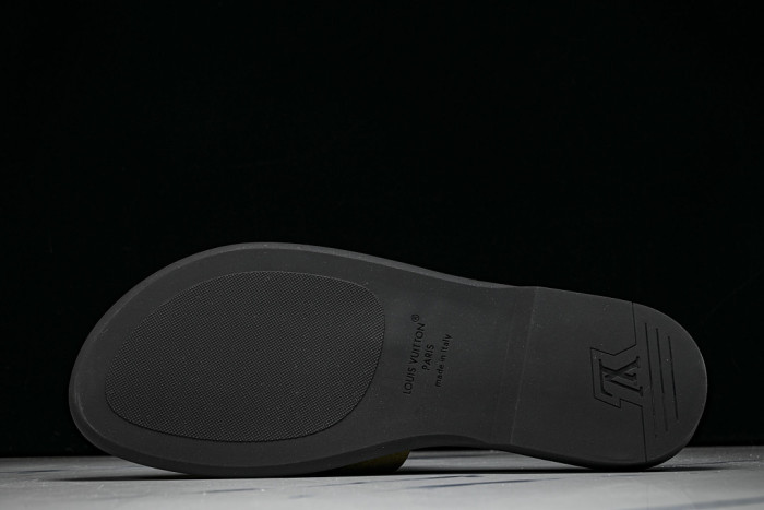1*V SLIPPERS 11V0107-148