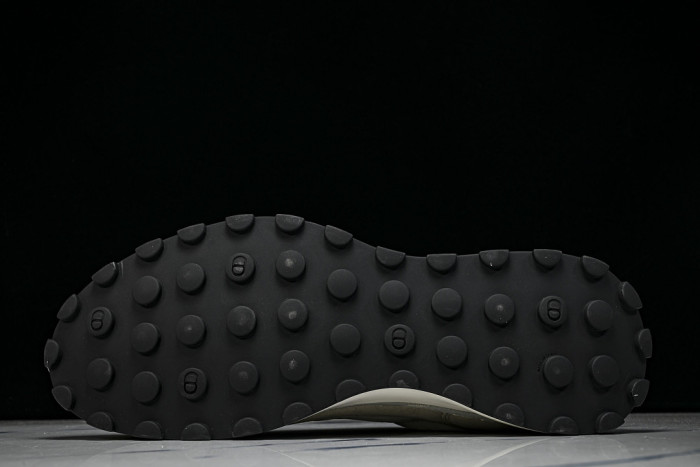 D10R Sneaker D897-239