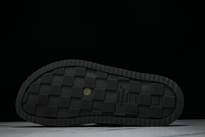 1*V SLIPPERS 11V0107-158