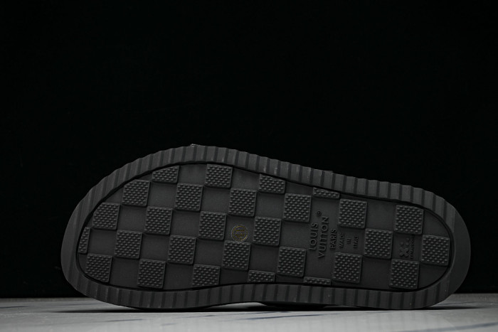 1*V SLIPPERS 11V0107-160
