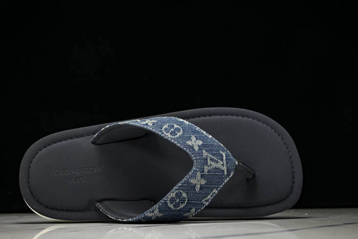 1*V SLIPPERS 11V0107-166