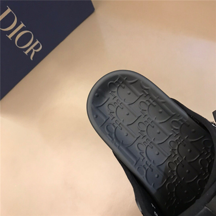 D*or slippers