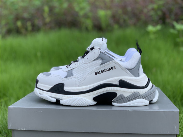 blcg sneaker triple.s sneakers bl5632-011