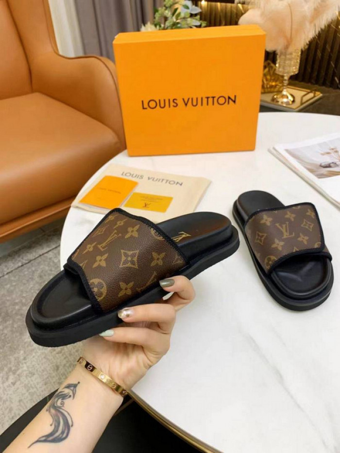 1*V SLIPPERS 11V0107-025