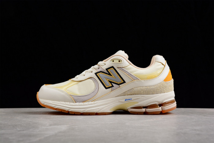 joe freshgoods x new balance 2002r ''conversations amongst us''m2002rj1