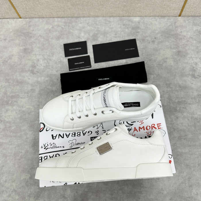 D.G. Sneakers DG210-224