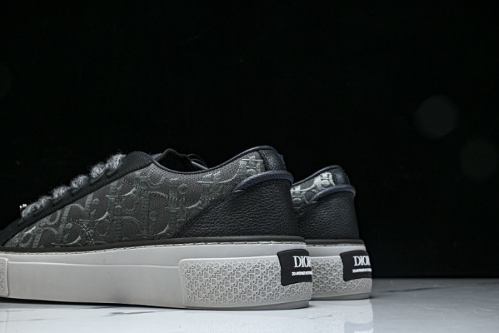 D10R B33 Sneakers Low Top DR33-083