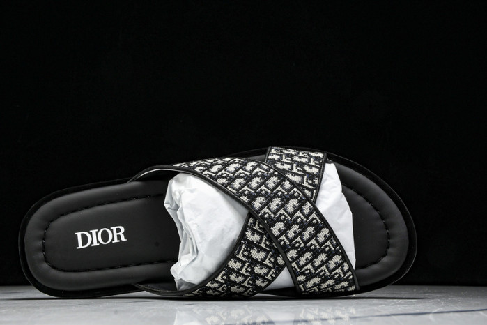 D10r SLIPPERS DS258-070