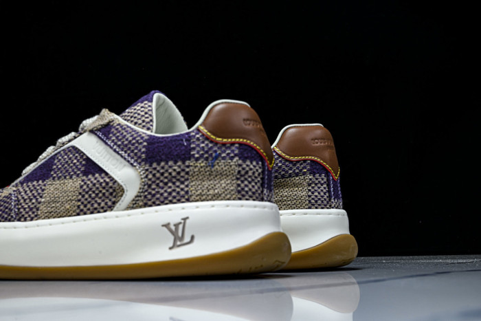 1V SHOES 1VS44