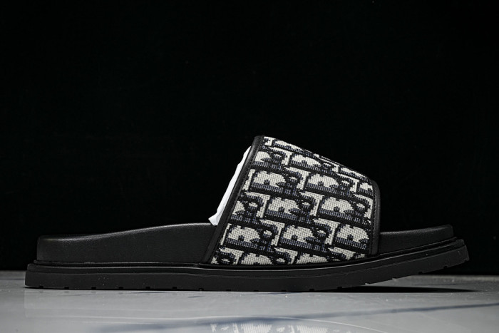 D10r SLIPPERS DS258-080
