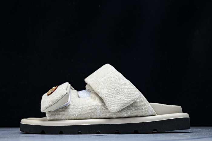 1*V SLIPPERS 11V0107-112