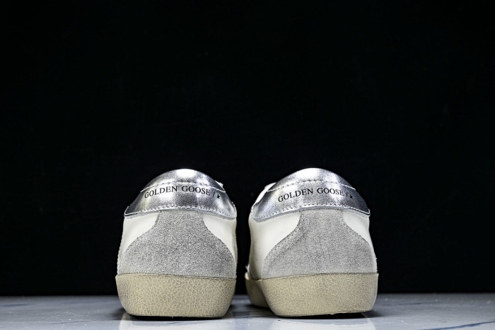 G01den G003e SNEAKERS GGS00033