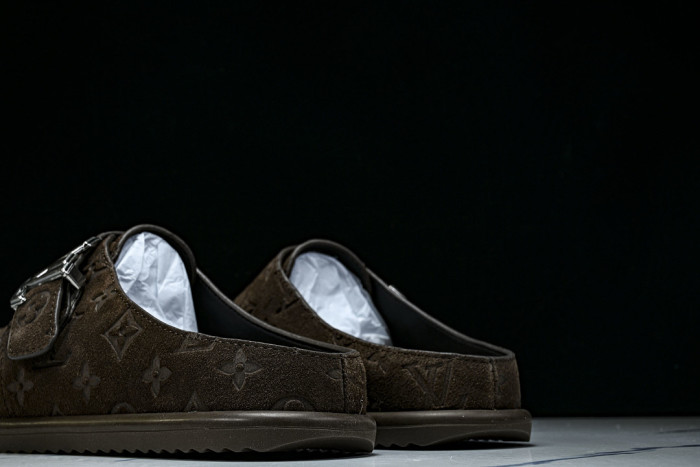 1*V SLIPPERS 11V0107-094