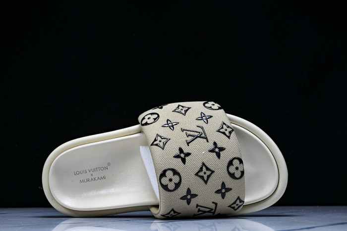 1*V SLIPPERS 11V0107-126