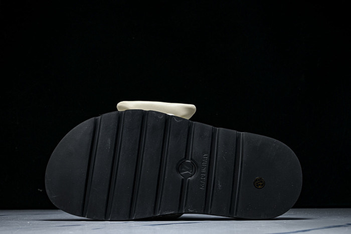 1*V SLIPPERS 11V0107-127