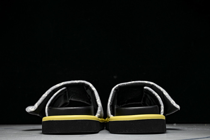 1*V SLIPPERS 11V0107-130