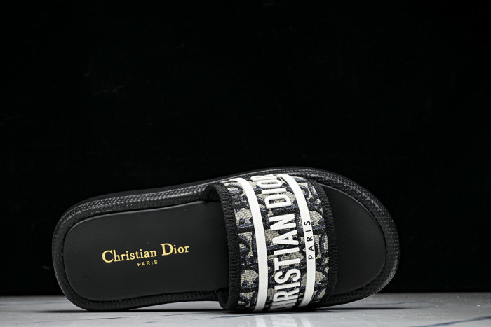D10r SLIPPERS DS258-097