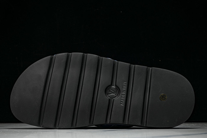 1*V SLIPPERS 11V0107-098