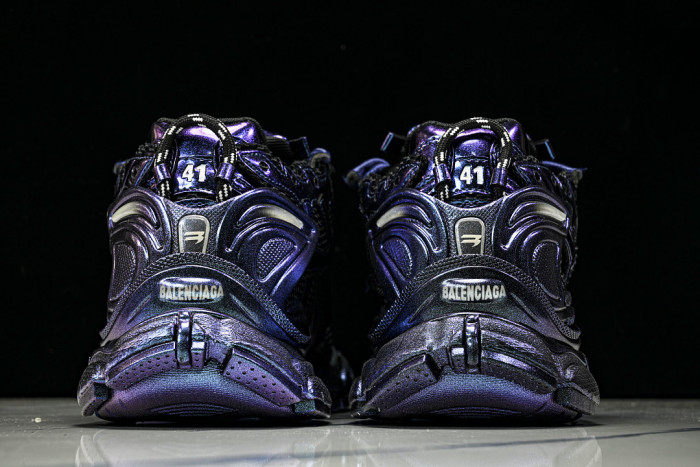 BLCG RUNNER SNEAKER 772774-WRNBT-4000
