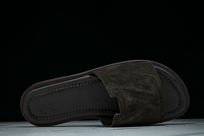 1*V SLIPPERS 11V0107-147