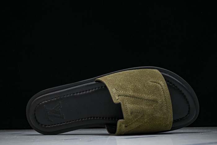 1*V SLIPPERS 11V0107-148