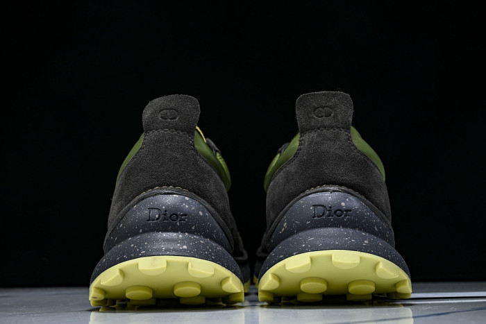 D10R Sneaker D897-238