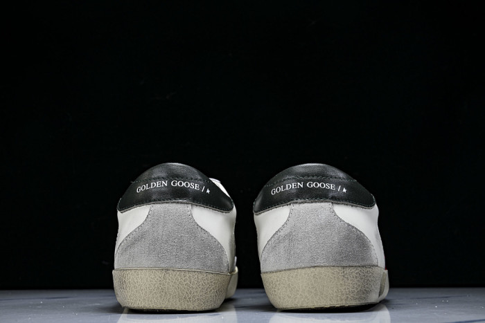 G01den G003e SNEAKERS GGS00044