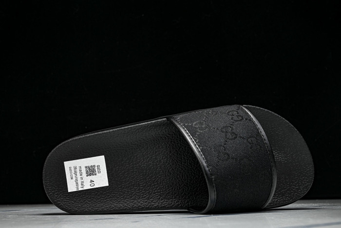 Gv*c SLIPPERS GU568-130